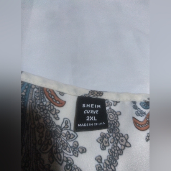 Cream Cold-Shoulder Paisley Print Dress - Picture 3 of 5